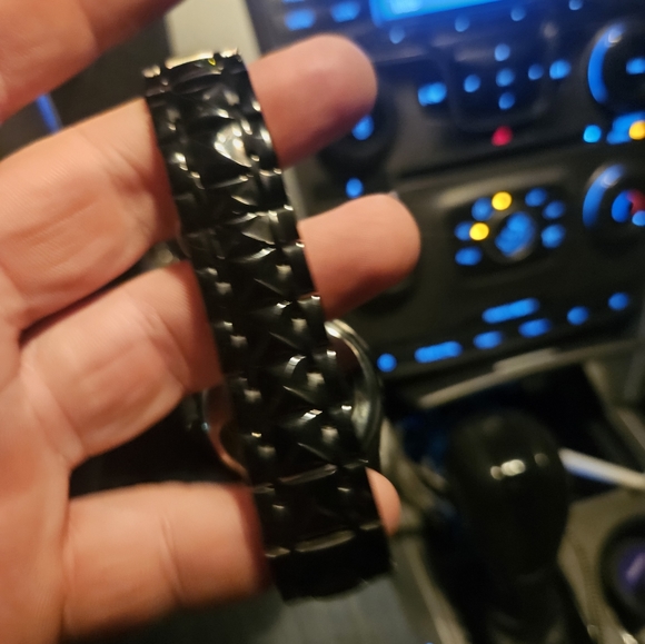 Watch - Picture 2 of 3